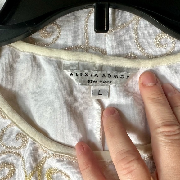 Alexia Admor white dress with gold beads. Size large. - Picture 4 of 7